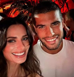 Carlos Alcaraz Trades US Open Court for NYC Hotspot, Celebrates Victory with Stars and Champagne