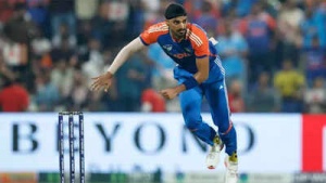 Irfan Pathan Questions Arshdeep Singh's Exclusion as India Prepares for Pakistan Showdown in Asia Cup 2025
