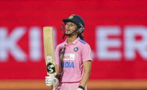 Smriti Mandhana Smashes Fastest ODI Century by an Indian Woman, Ignites Record Chase Against Australia