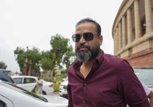 Gujarat High Court Orders Yusuf Pathan to Vacate Encroached Land; Cites 'No One Above the Law'