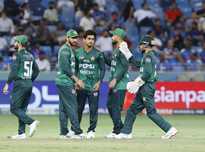 Andy Pycroft Remains Match Referee as Asia Cup UAE-Pakistan Game Faces Delay Amid Controversy
Or
Asia Cup 2025: Pycroft to Officiate Delayed UAE-Pakistan Match Despite PCB Objections