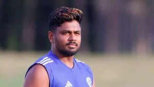 Asia Cup: Gavaskar Backs Samson at No. 3, Hints at Varma Finisher Role