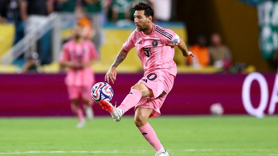 Lionel Messi controls the ball during Inter Miami's final group stage game of the Club World Cup vs Palmeiras of Brazil.(REUTERS)